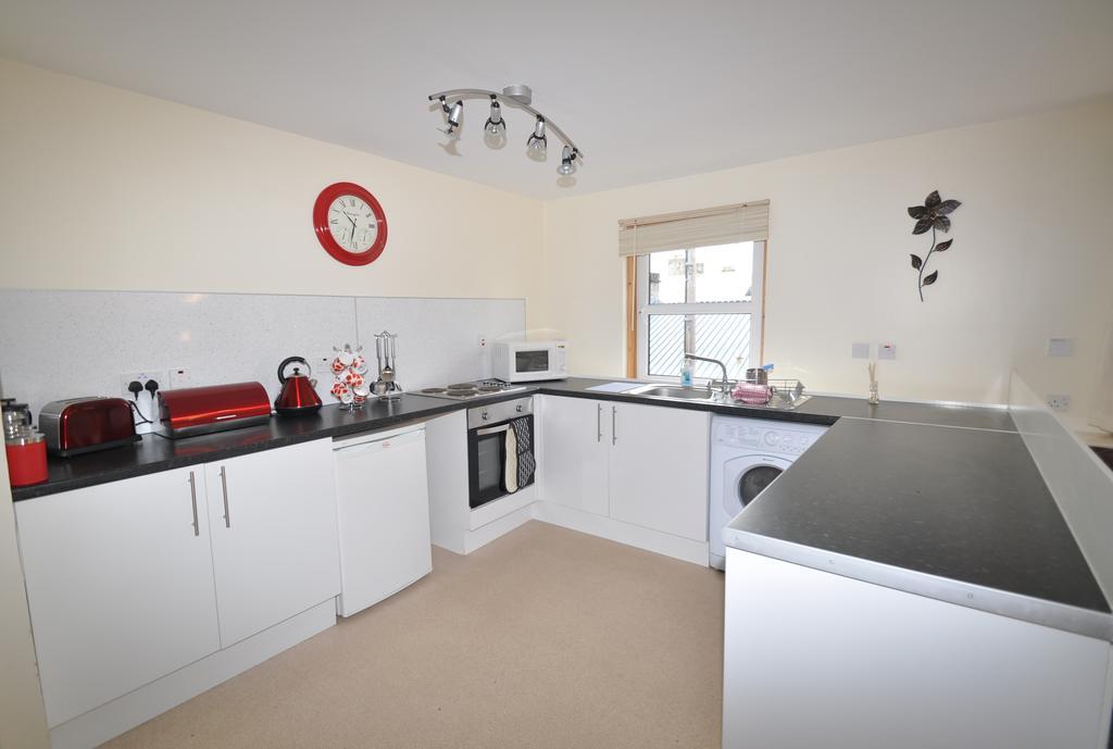 3 Varis Apartments Forres Bagian luar foto