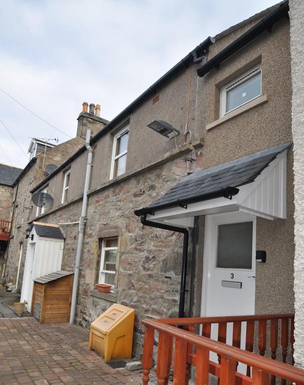 3 Varis Apartments Forres Bagian luar foto