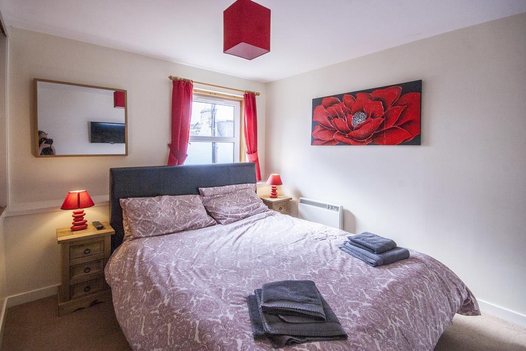 3 Varis Apartments Forres Bagian luar foto